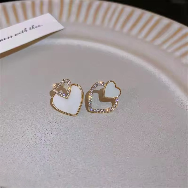 PJT-987 Beautiful Korean Heart Shape Zircon Earrings