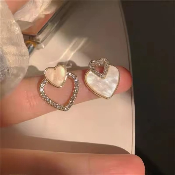 Crystal Butterfly Pendant Necklace for Women –